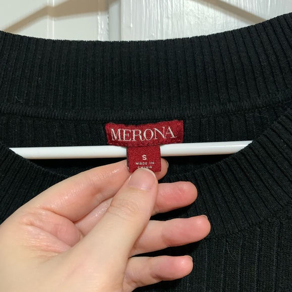 Black Long Sleeve Sweater - Picture 3 of 3